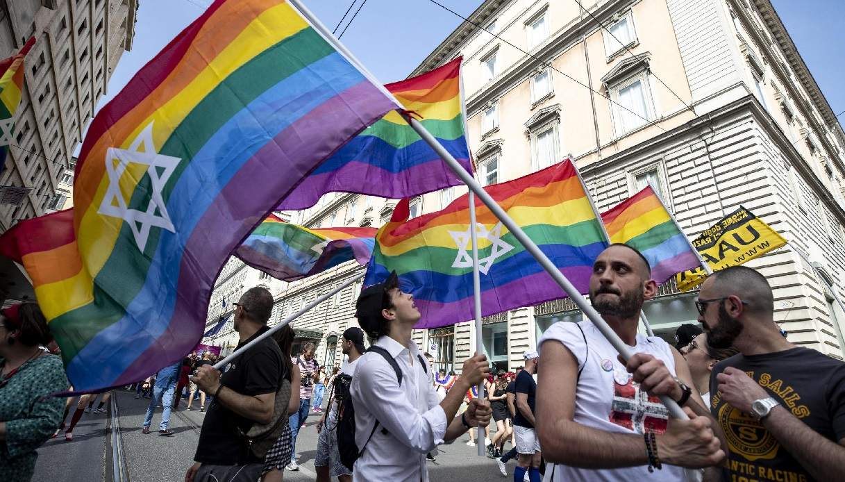 Lazio, Regione revoca patrocinio al Pride Roma.
