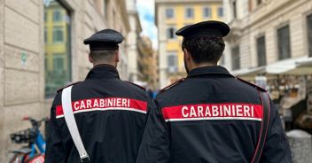 Picchia e minaccia i nonni a Seregno: voleva i soldi per la cocaina