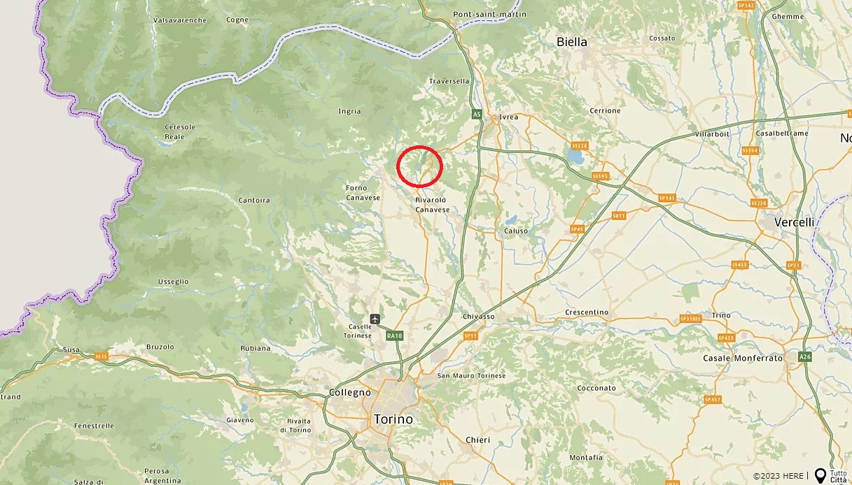 Brandbilen välter på vägen i Castellamonte (Turin): tre skadade, en allvarligt