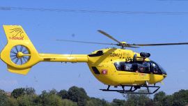 Lastbilar och Röda Korsets bilar kolliderar i Amantia: 5 skadade, kvinna i luften