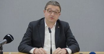Maurizio Fugatti ordina di abbattere due lupi: primo caso in Italia