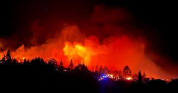 incendio-sull-isola-delle-canarie-a-la-palma