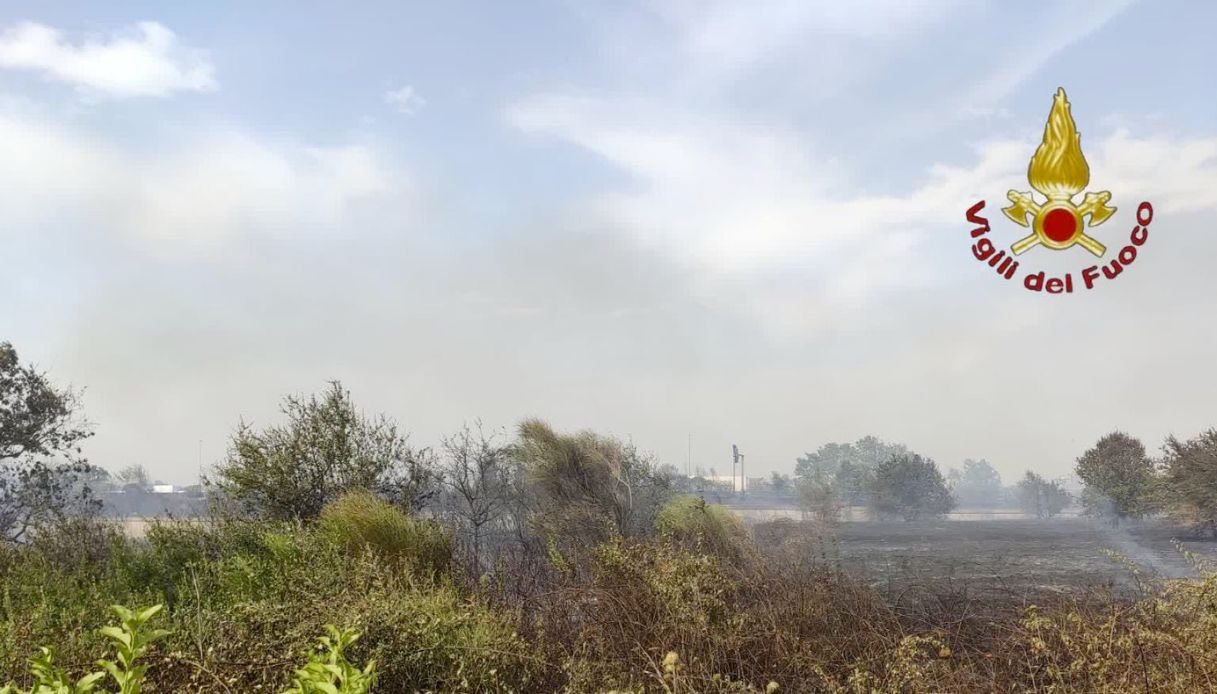 incendio via pontina roma