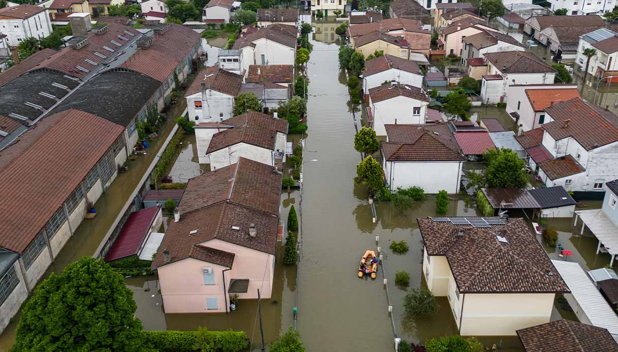 Bonaccini contro il Governo dopo l'alluvione in Emilia-Romagna: 