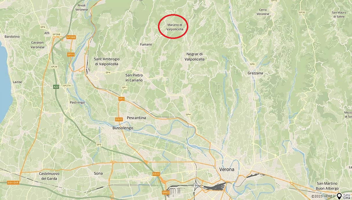 Parte un colpo dal fucile d'epoca mentre lo carica a Marano di Valpolicella vicino Verona: morto 62enne