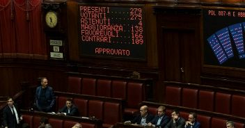 maternita-surrogata-reato