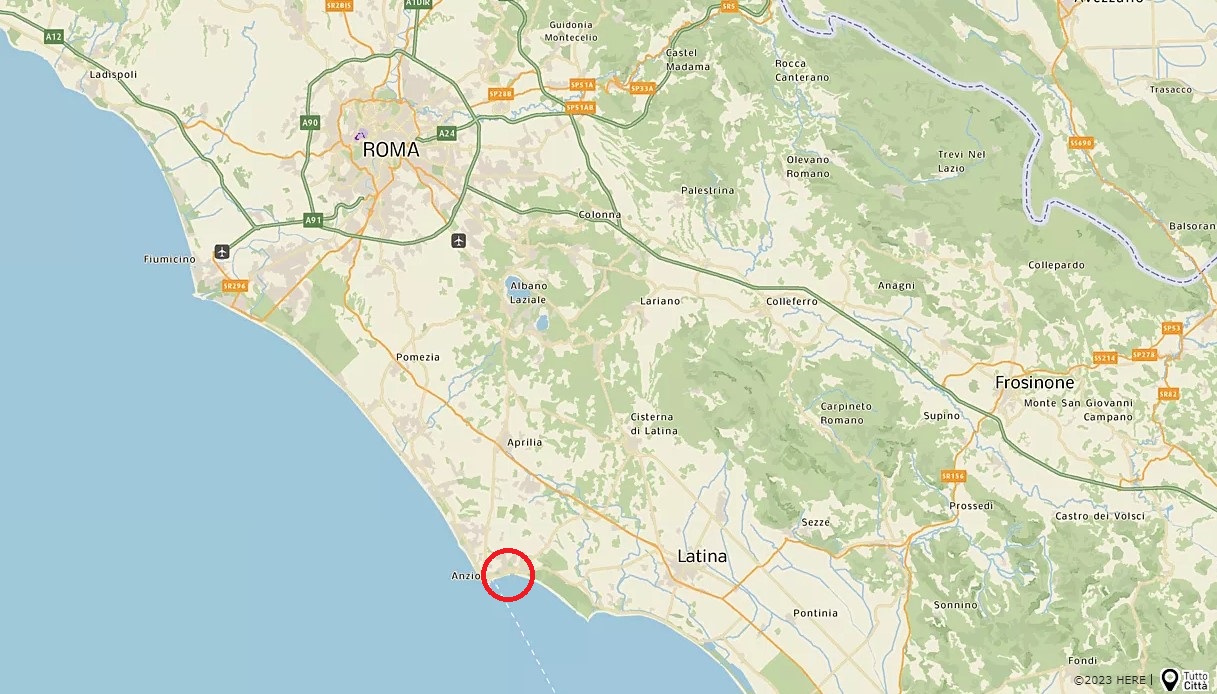 Morto travolto da un'auto mentre era in bicicletta a Nettuno vicino Roma: conducente trasportato in ospedale