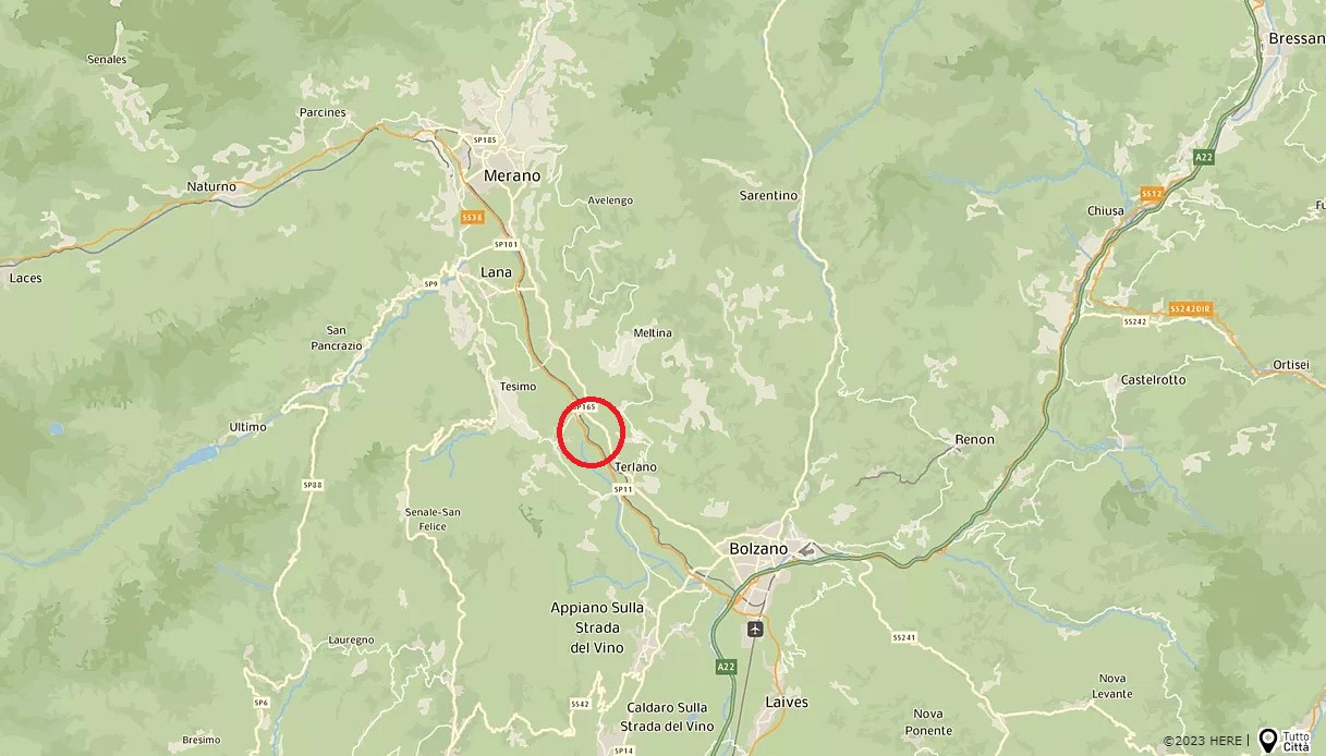 Scontro tra due auto e un camion a Vilpiano vicino Bolzano: quattro feriti, uno in gravissime condizioni