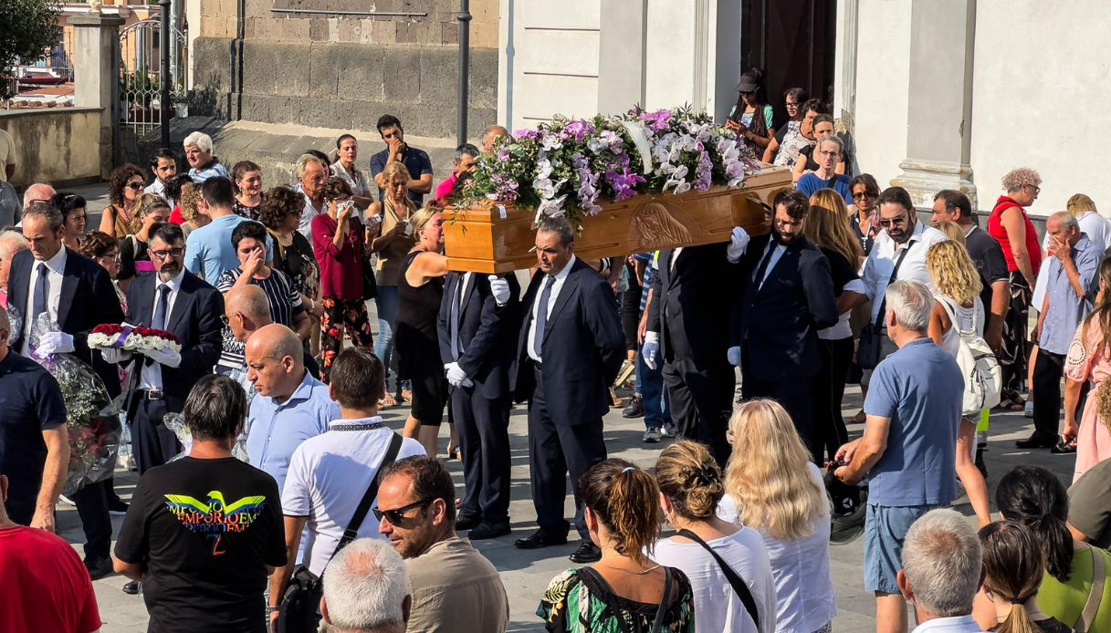 I funerali di Anna Scala