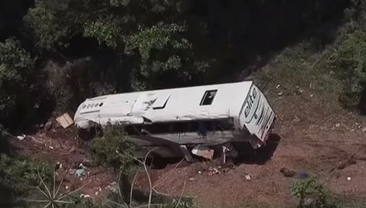 Autobus precipita in Messico e causa 18 morti e 23 feriti: tra le vittime dell'incidente diversi migranti