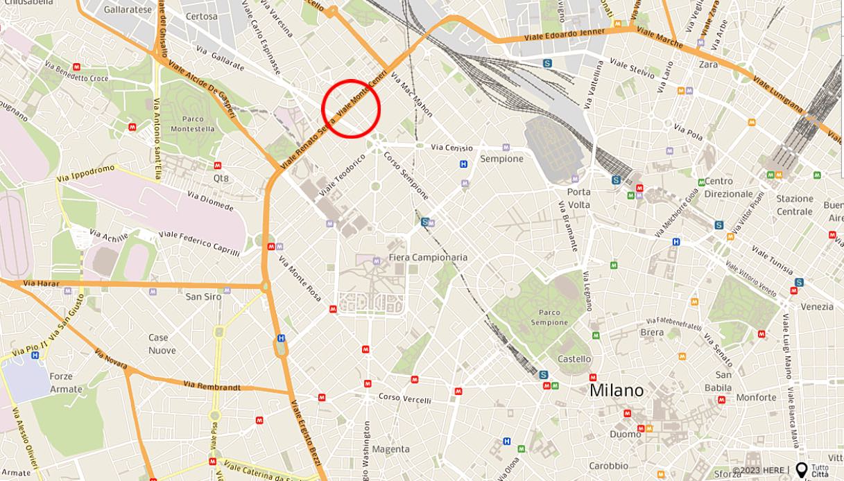Incidente con un'auto sulla circonvallazione a Milano, ambulanza si ribalta: 6 feriti, anche un bambino
