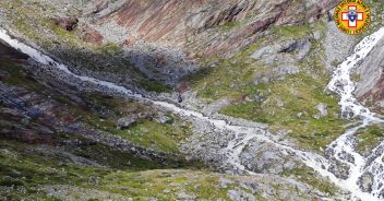 ragazze-disperse-torrente-lanzada