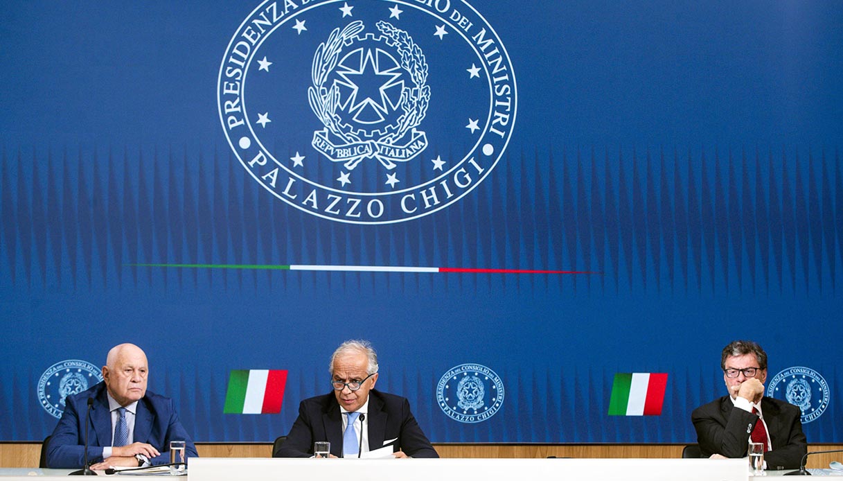 decreto migranti conferenza