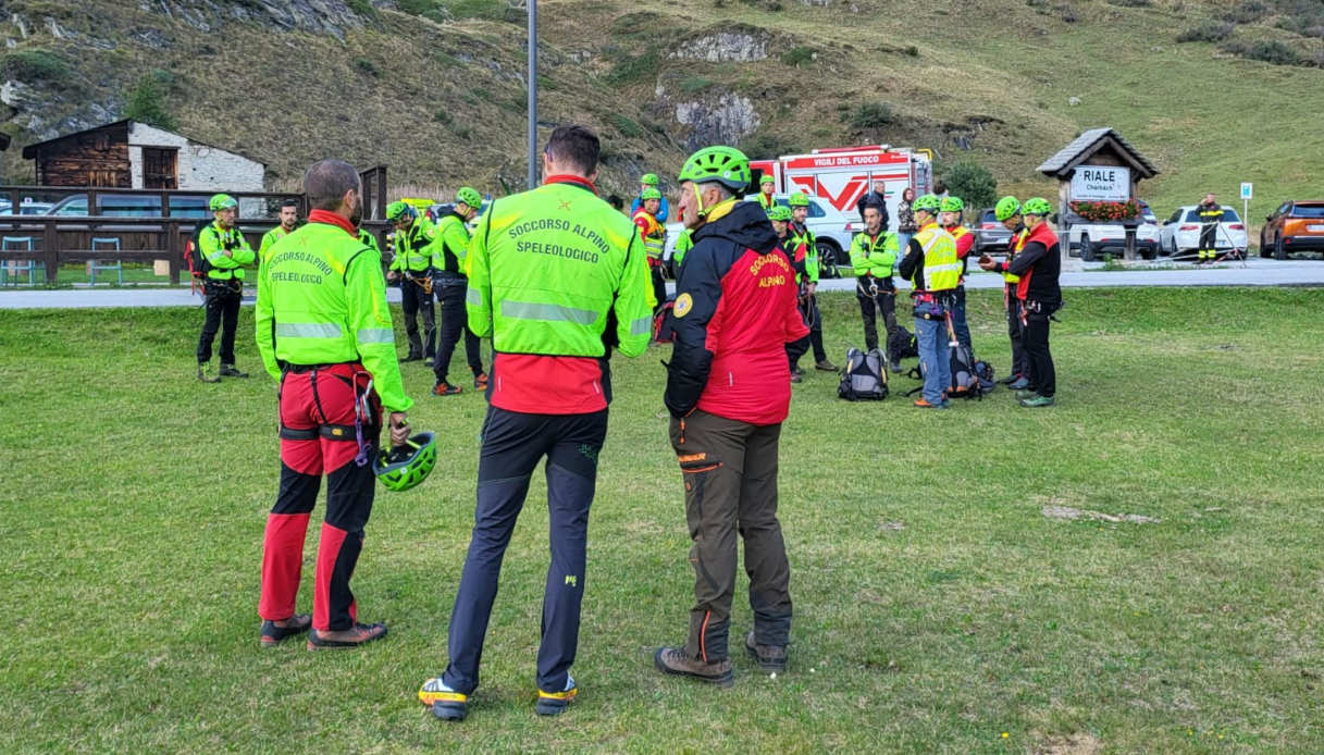 Frana In Alta Val Formazza In Piemonte Si Teme Per Un Gruppo Di