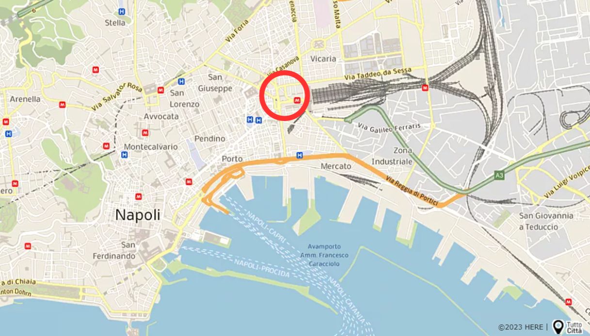 Donna rapinata e violentata a Napoli da 4 persone: il racconto dello stupro di gruppo a bordo di un furgone