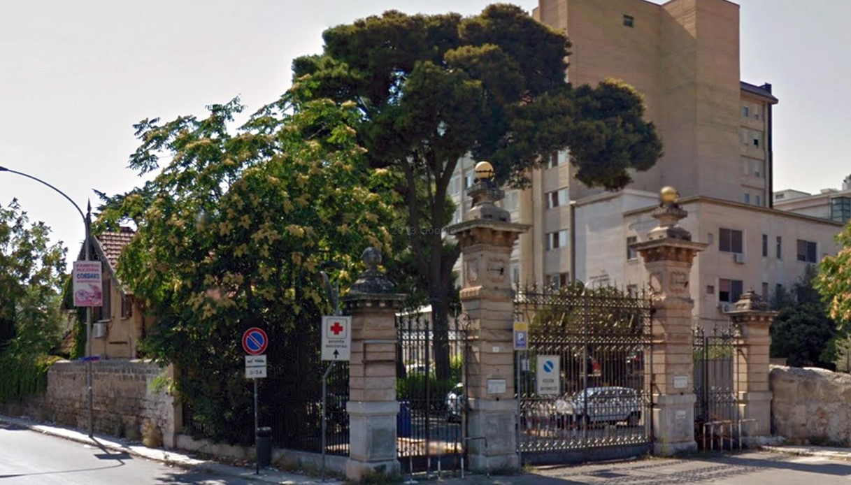 Ragazza incinta muore all'ospedale Villa Sofia di Palermo. La rabbia dei parenti, tensioni al pronto soccorso