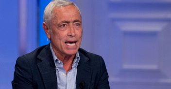 aggressione-le-foche-no-vax