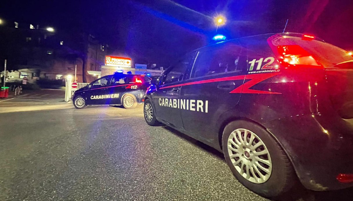 Donna ferita a coltellate al collo e al torace a Martina Franca:  laggressore è fuggito in auto, è ricercato
