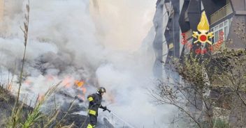 incendio-discarica-abusiva-catanzaro