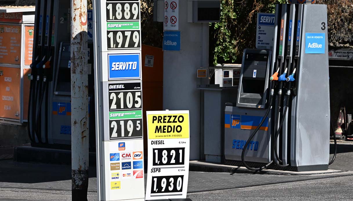 prezzi benzina bonus 80 euro