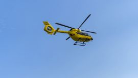 Hemsk olycka i Roe nära Milano: 27-årig man dödades, skoter krossades i två efter att ha kört i bil