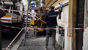 Operaio morto sul lavoro in centro a Roma schiacciato da una trivella:  cantiere in un palazzo di via Ludovisi