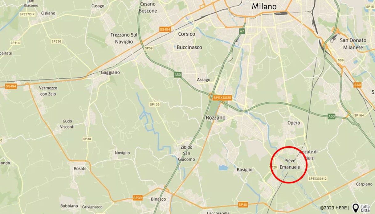 Attraversa i binari e viene travolto da un treno vicino Milano: morto 32enne, avrebbe perso l'equilibrio