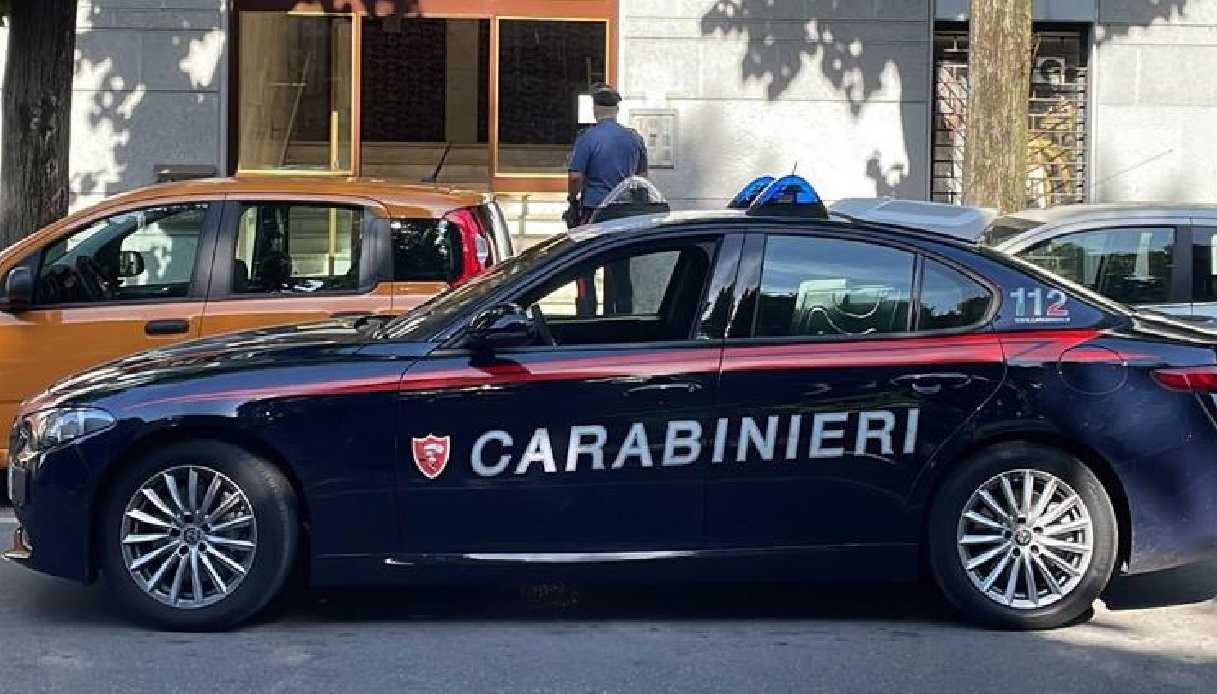 Carabinieri, anziani rapinati a Ostia.