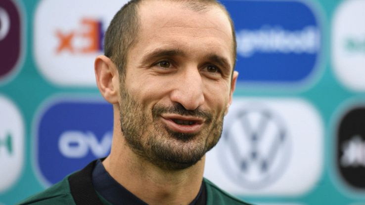 Giorgio Chiellini Annuncia Il Ritiro Dal Calcio Tra Moda E Startup Il