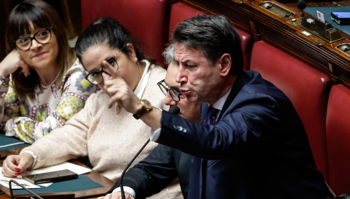 La Camera vota contro la ratifica del Mes con FdI e Lega: l'accusa di Giuseppe Conte a Giorgia Meloni