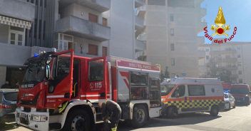 incendio-in-un-palazzo-a-sassari