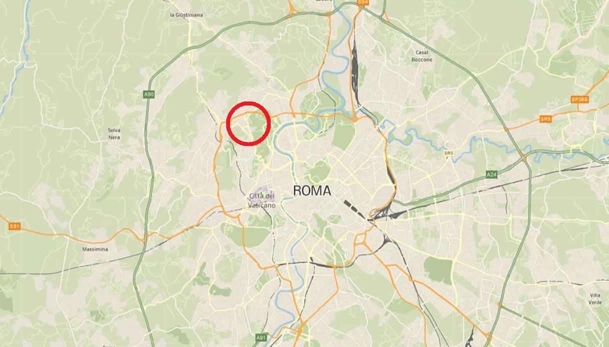 Una mappa che mostra il luogo dell'incendio a Roma: il rogo si è sviluppato in via dei Giornalisti