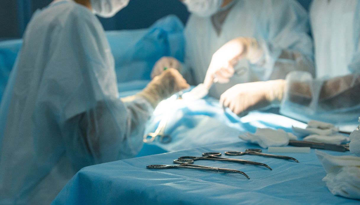 Doctor punches 82-year-old patient during surgery in China: Hospital apologizes