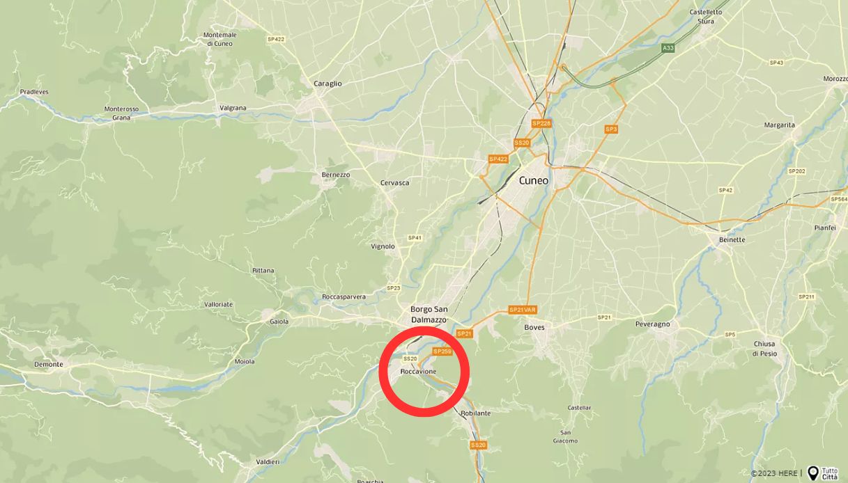 Donna morta investita da un treno al passaggio a livello di Roccavione vicino Cuneo: sospesa la circolazione