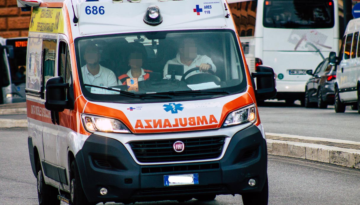 Due 23enni Morti Nellincidente A Rosarno Auto Contro Un Palo