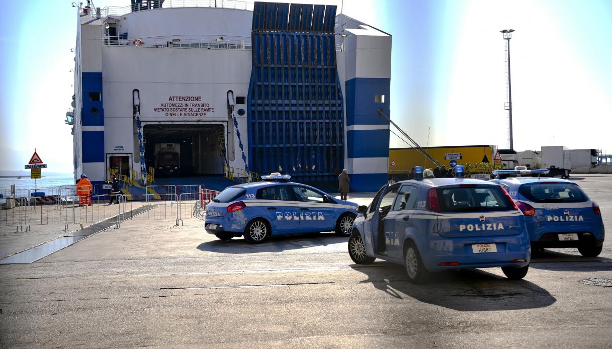 L'operaio Raffaele Massa Morto Schiacciato Tra 2 Container Al Porto Di ...