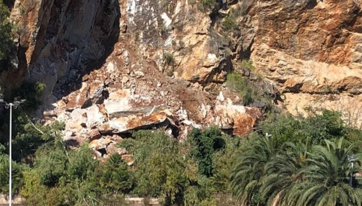 Cadavere donna in un dirupo a Montepellegrino, vicino Palermo