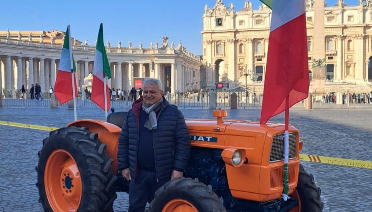Un agricoltore al Vaticano per l'Angelus del Papa