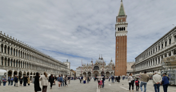 scheletri-scavi-piazza-san-marco-venezia-1