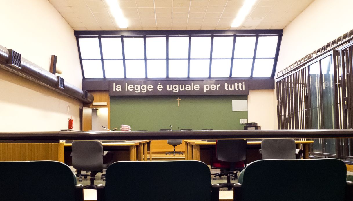 Marito condannato a risarcire la moglie, maestra di catechismo: costretta a  scambi di coppia ad Adria (Rovigo)