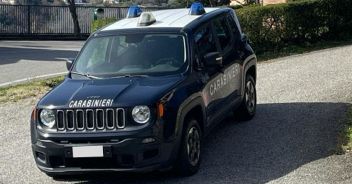 volante-carabinieri-auto-lanciano-morto