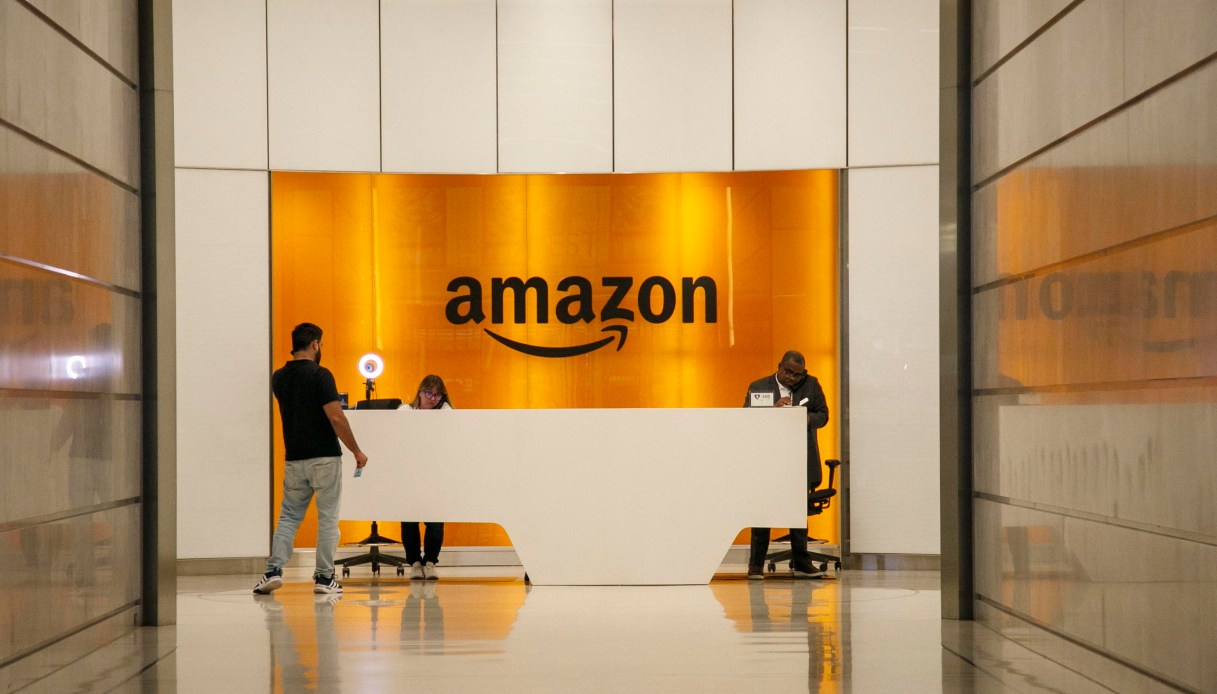 Amazon vince la prima causa civile in Italia contro le recensioni false ...