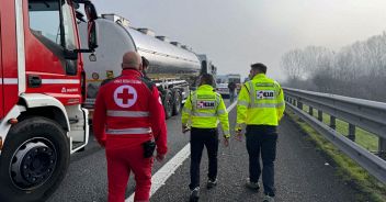 autostrada-a16-napoli-canosa-morto-investito-a-irpino-di-venticano-3