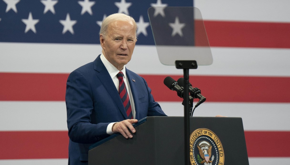 Joe Biden contro Vladimir Putin senza mezze misure, il presidente Usa dà del "macellaio" a quello della Russia