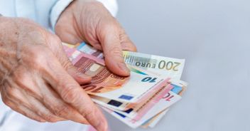bonus-anziani-850-euro
