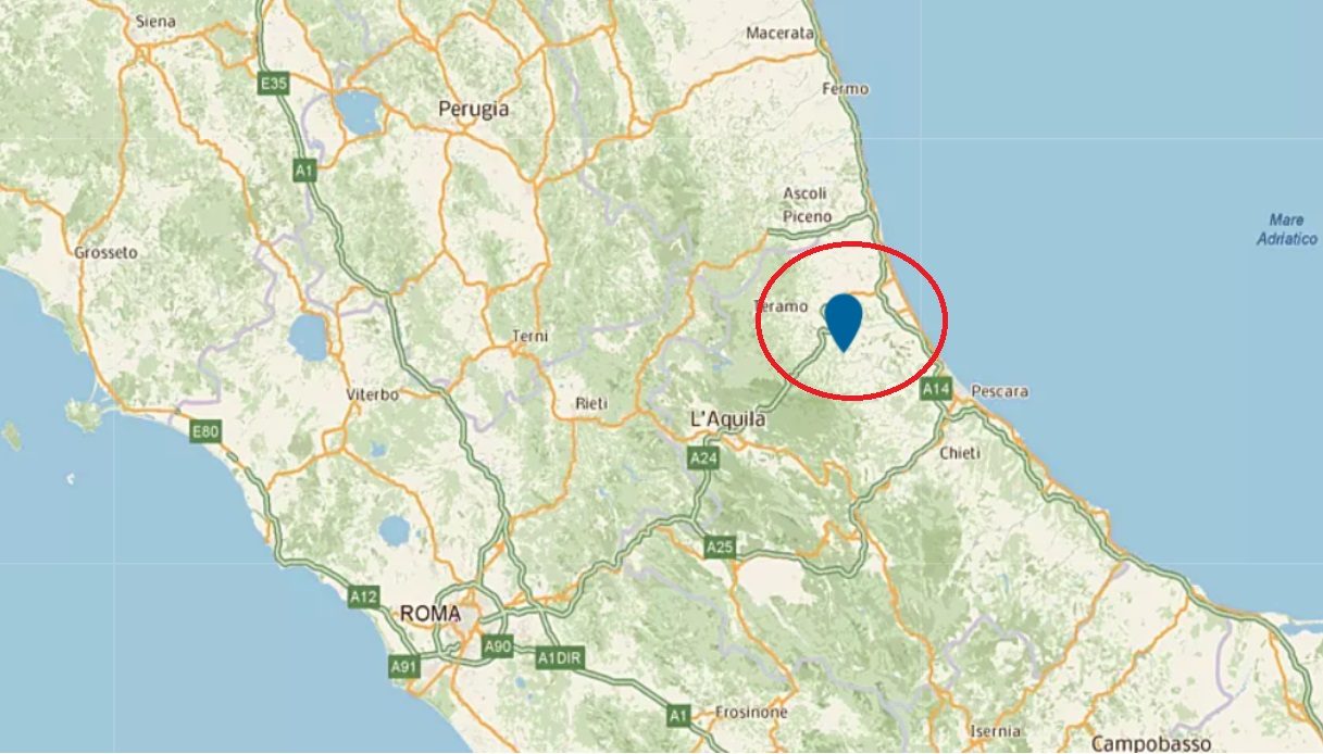 Domenico Bufo morto a causa di una catena tirata tra due alberi a Bisenti (Teramo). Il giovane pilota di motocross si stava allenando al momento dell'impatto