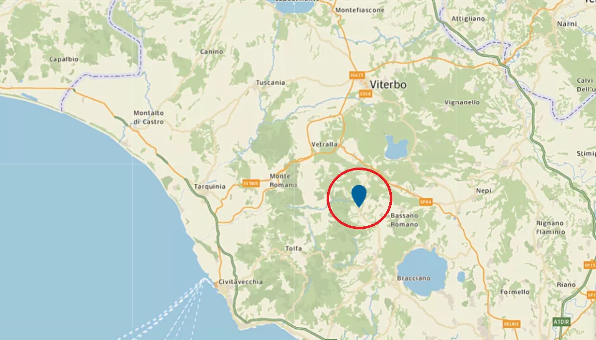 Dramma a Vejano, in provincia di Viterbo: un aereo ultraleggero si è schiantato, morti i due uomini a bordo del velivolo