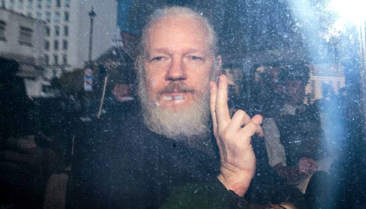 julian-assange-wikileaks-estradizione-usa-londra-appello