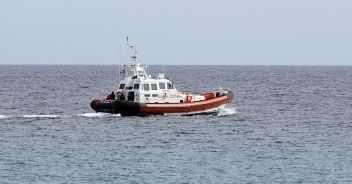 naufragio lampedusa migranti dispersi neonata