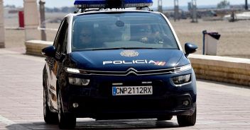 polizia-almeria-spagna-papa-figlie-avvelenamento